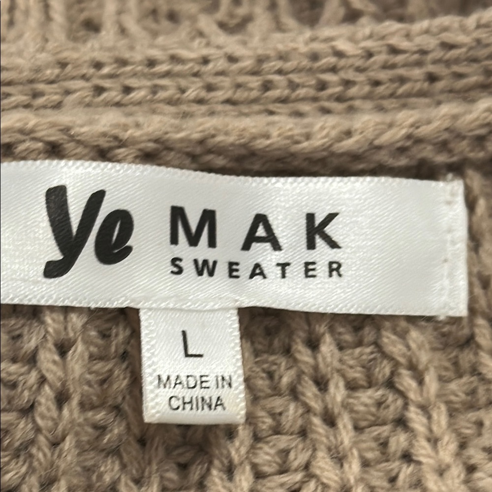 Elegant V-Neck Cable Knit Sweater in Tan - Picture 8 of 13